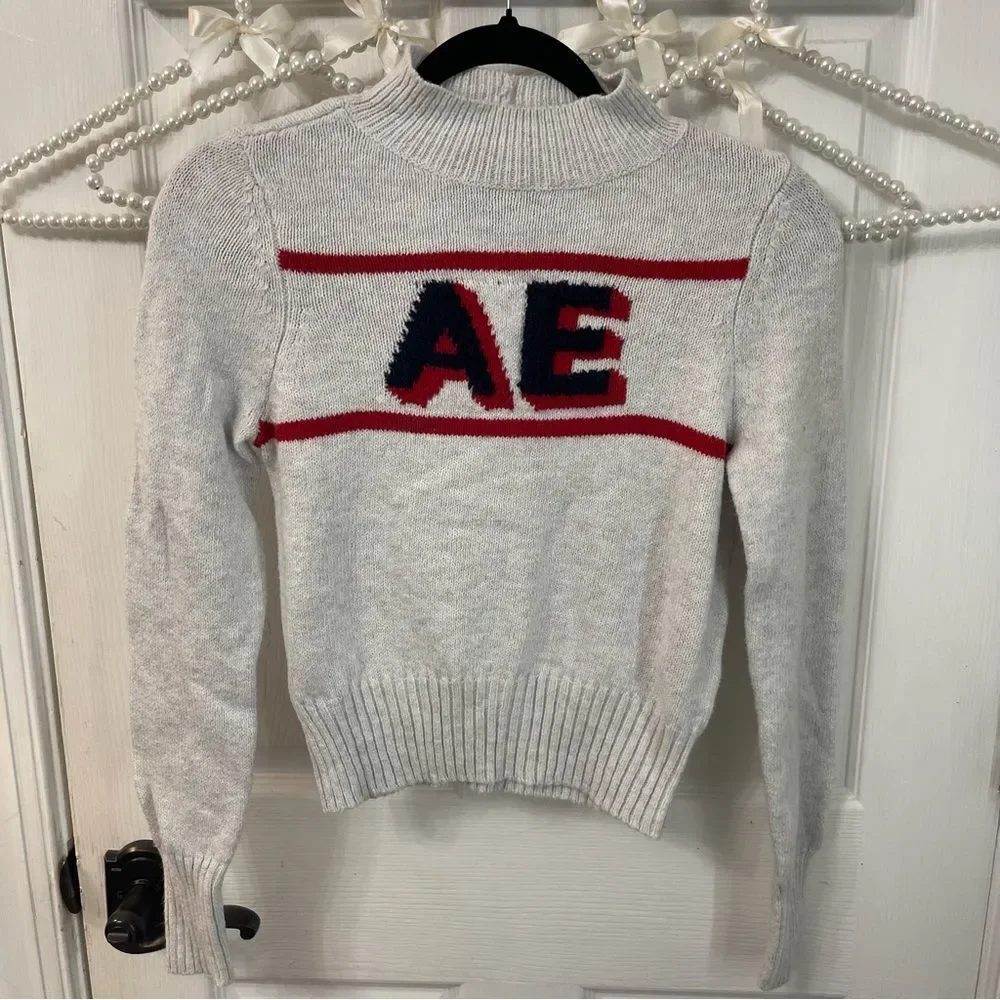 Vintage American Eagle Outfitters Women's Gray Sweater